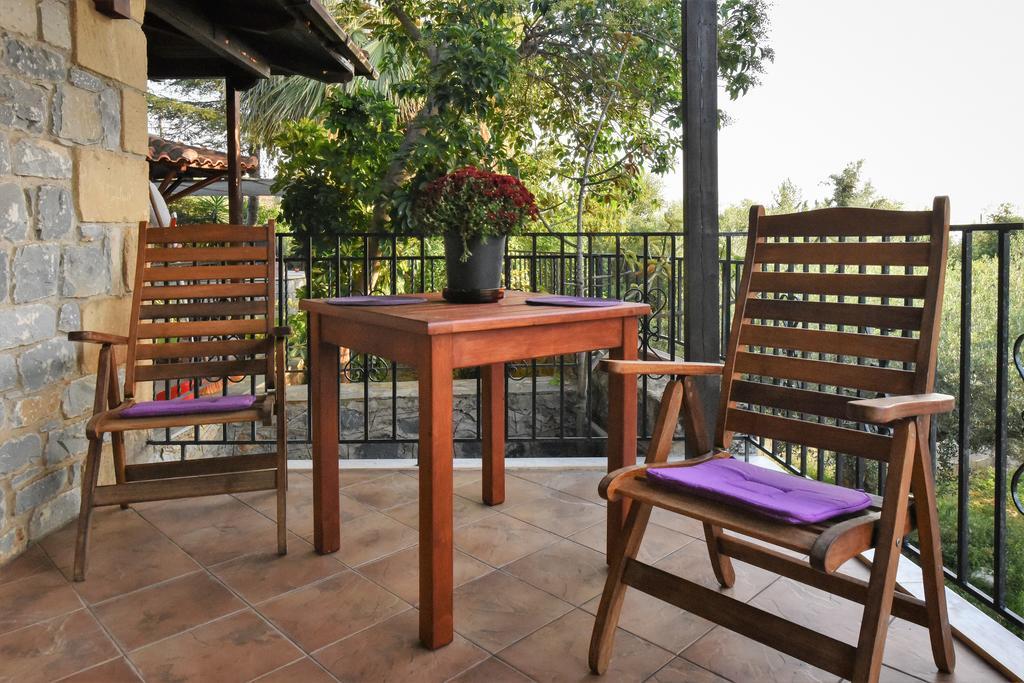 Villa Onar A Stone House With Amazing View Stoupa Exterior photo