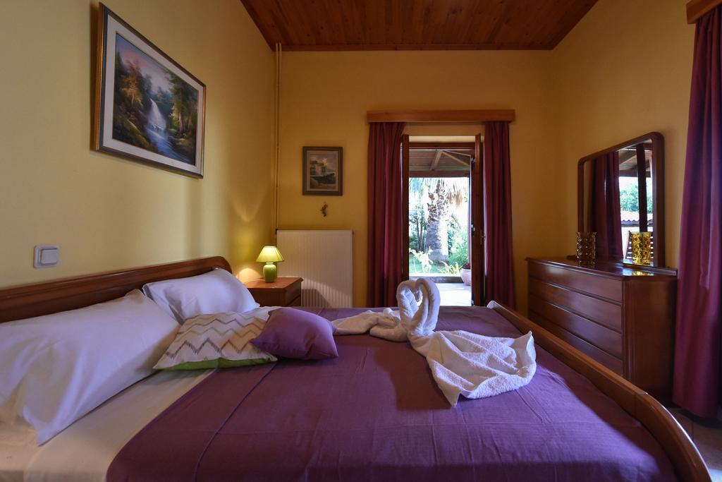 Villa Onar A Stone House With Amazing View Stoupa Exterior photo